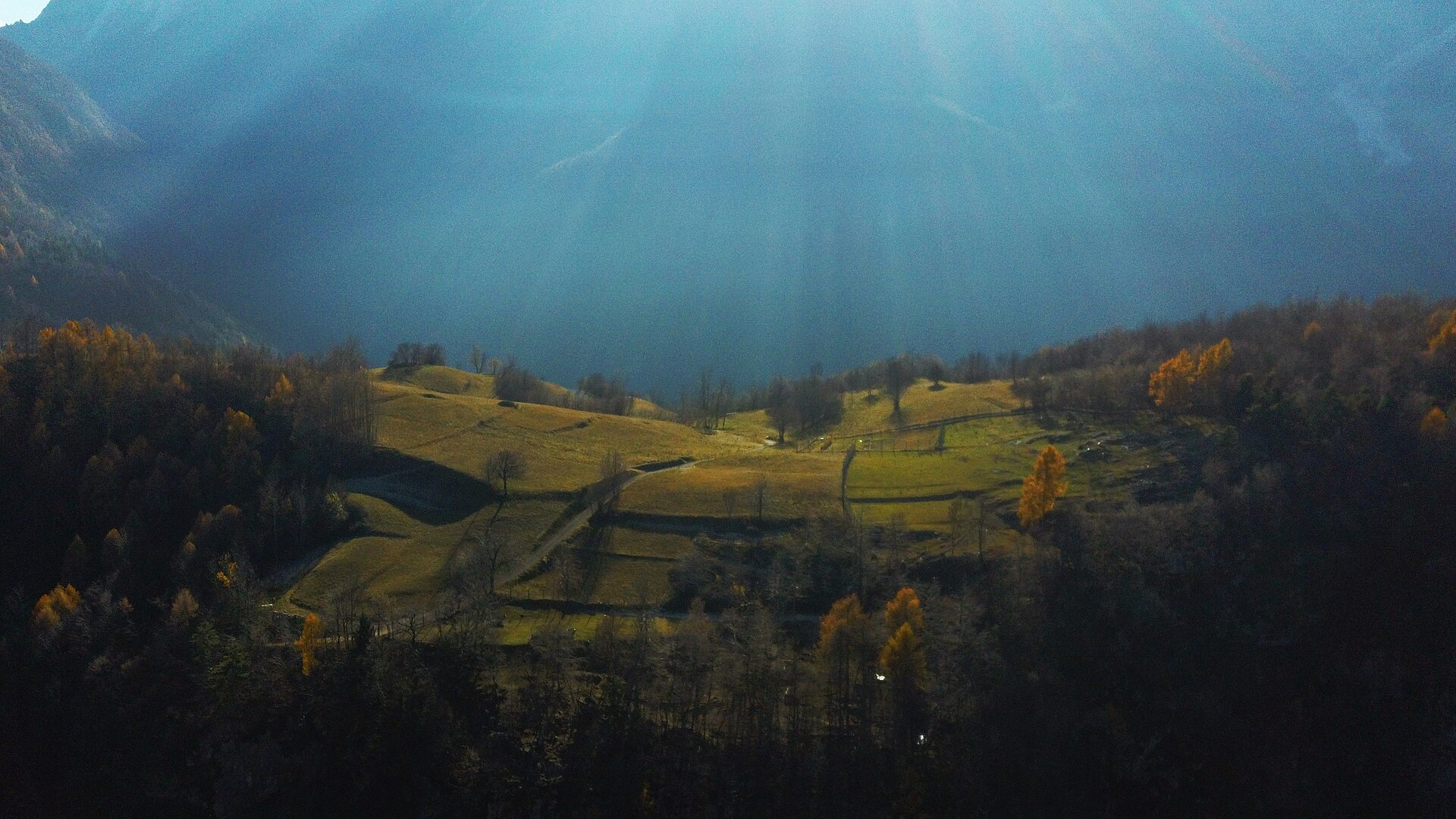 Vallarsa (Trentino); vista sulla zona di Camposilvano