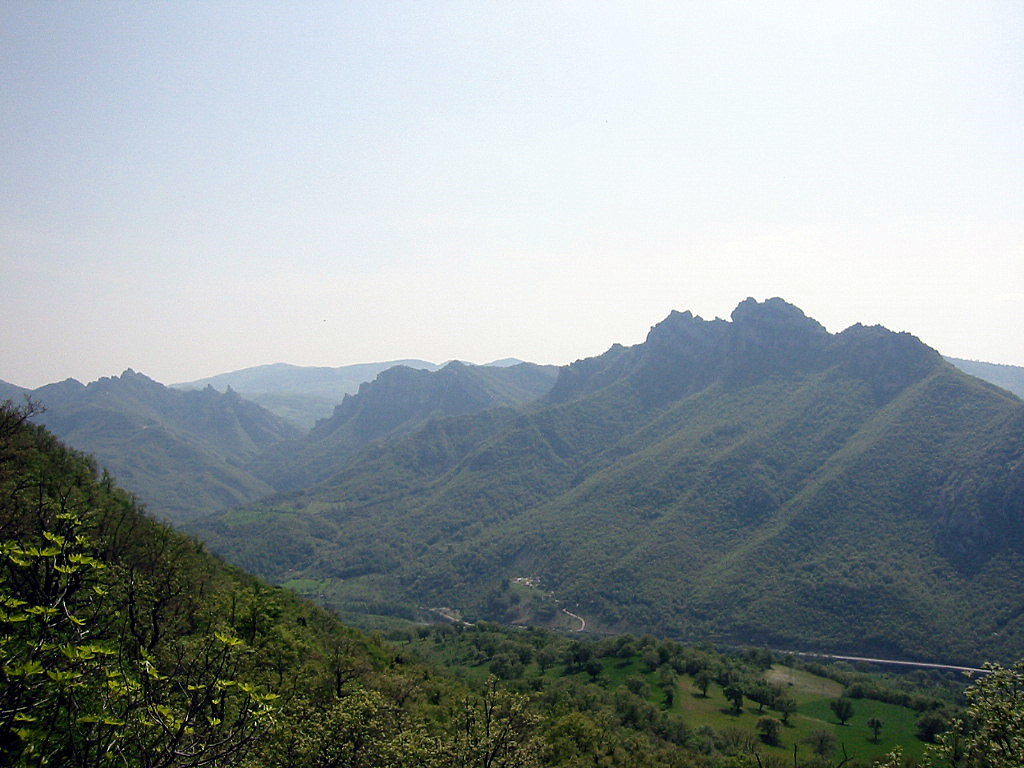 Frontal view of the mountain chain of the Dolomiti Lucane