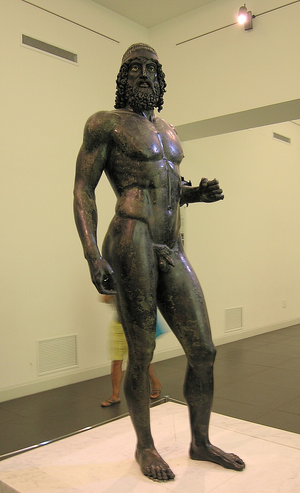 Riace bronze, frontal view