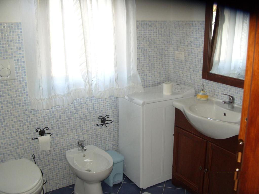 1CASADELFARO con Giardino a Pittulongu 600Metri dalla Spiaggia — foto 5